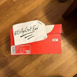 SOLD - Nike Dunk High / Notre